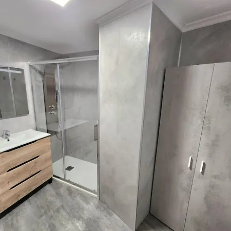 Playa, Paseo Maritimo En Apartman Viveiro